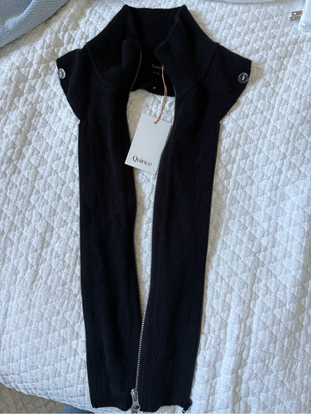 NWT- Quince Black Cashmere dicky - Picture 2 of 3